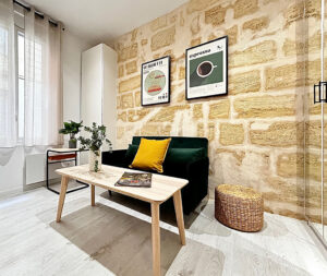 Restructuration et division d'un immeuble en 3 studios pour location étudiante - agencements sur-mesure intelligents