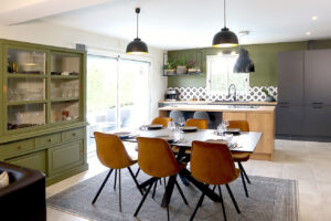 Demeure Sainte-Eulalie - Extension et restructuration complète d'une maison, avec création d'agencements sur-mesure - pièce de vie